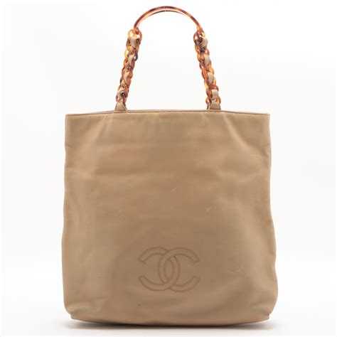 chanel lambskin tortoise shell chain tote bag